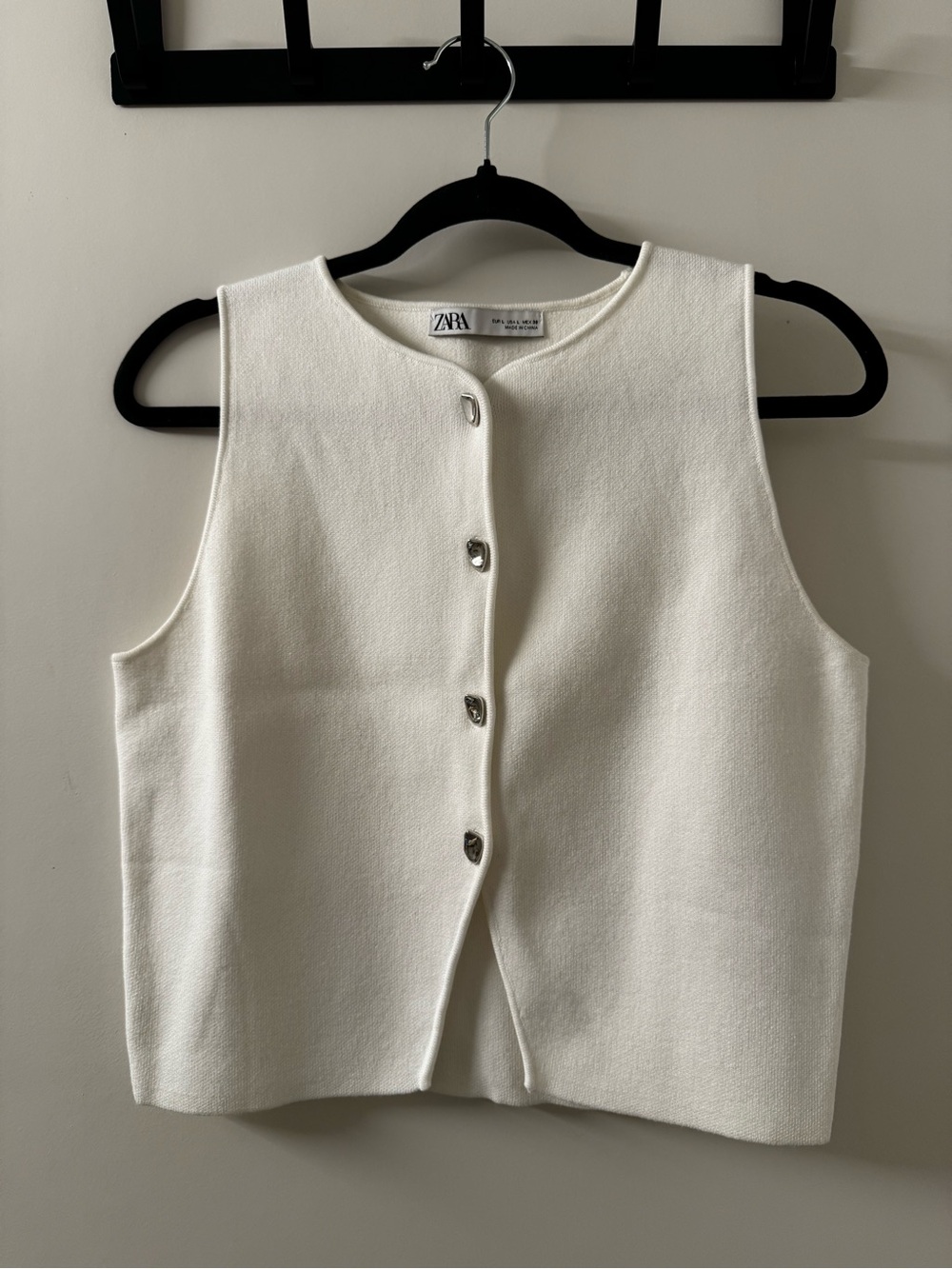 Zara Women's White Cropped Vest with Silver Buttons (Size Large)